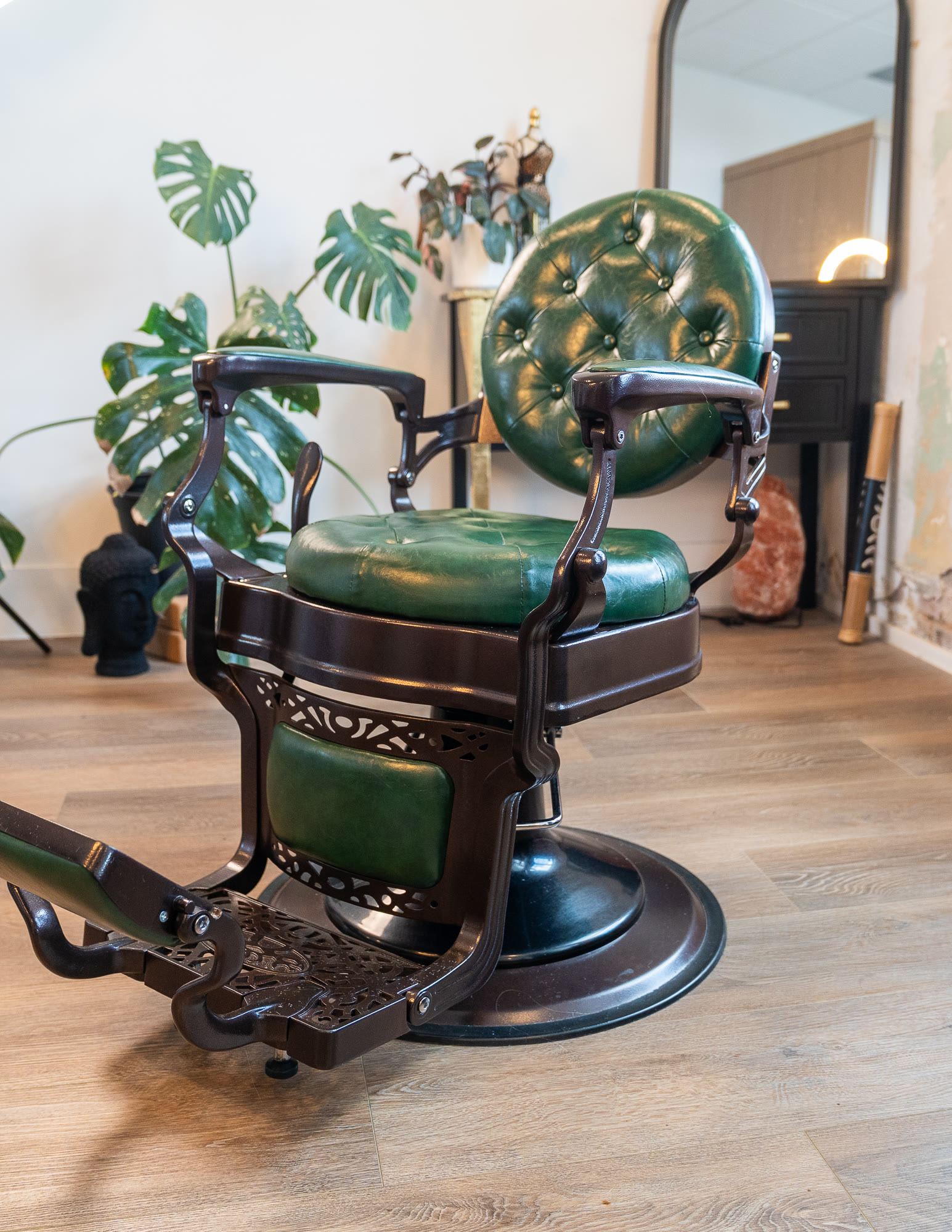 Antique barber chair in the Founder Suite